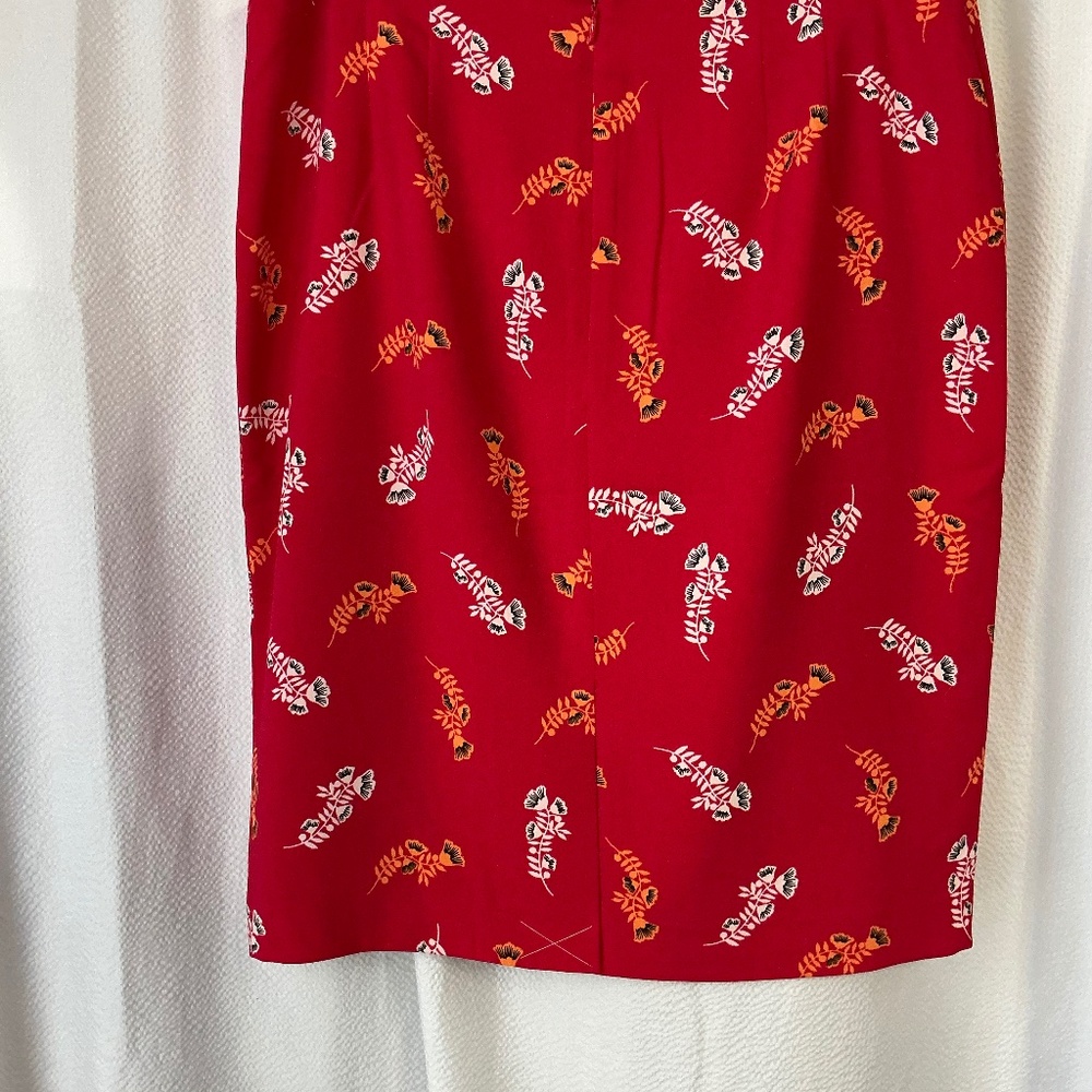 Red skirt